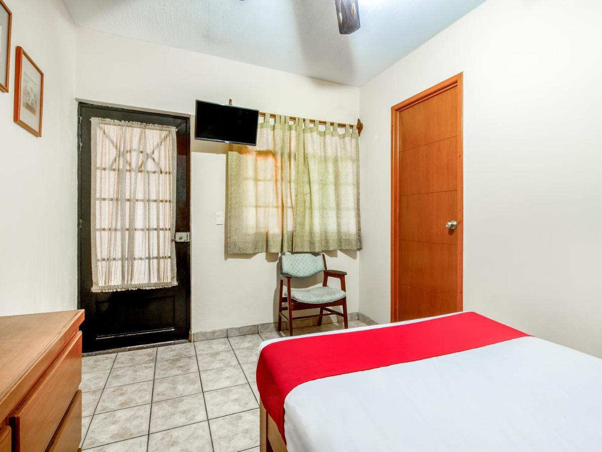 Oyo Hotel Posada Garibaldi Guadalajara Eksteriør billede