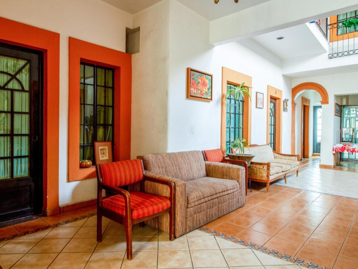 Oyo Hotel Posada Garibaldi Guadalajara Eksteriør billede