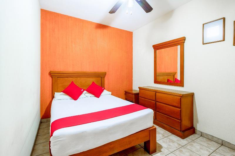 Oyo Hotel Posada Garibaldi Guadalajara Eksteriør billede