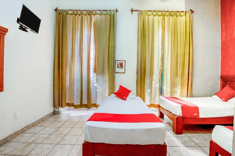 Oyo Hotel Posada Garibaldi Guadalajara Eksteriør billede